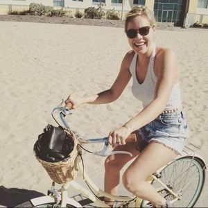 Meet your Posher, Kenzie